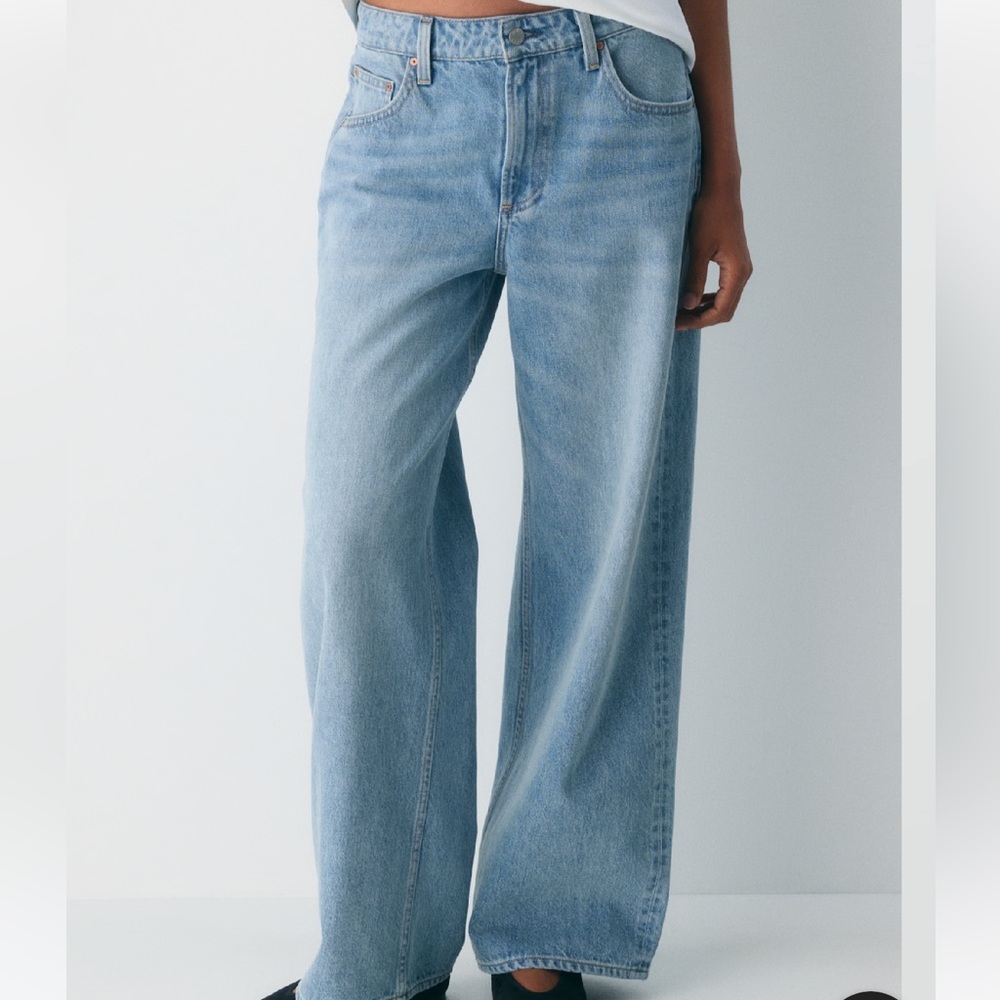 Wide-Leg Light Blue Jeans
